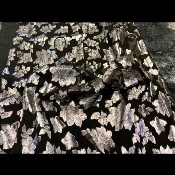 🔻SALE🔻CLUB MONACO🔹NEW (NWOT) • SILK - Picture 9 of 12